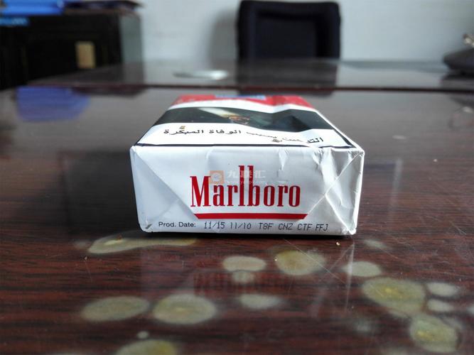 迪拜完税版软红万宝路品吸攻略