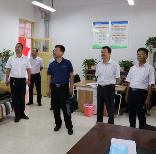 菏泽市教育局领导到巨野职专调研职业教育工作