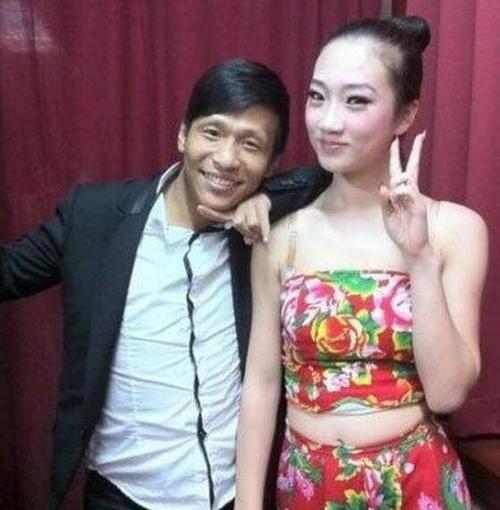 以上是宋小宝刚和老婆认识的时候!