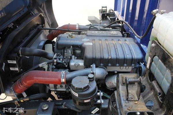 发动机选用的是云内d30tcie1国五发动机156马力,最大扭矩400n.