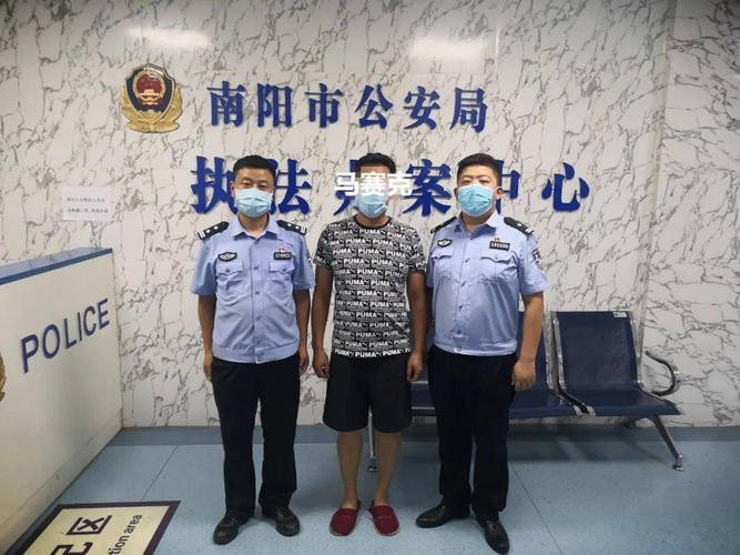 关于段某某非法使用制式警服拍摄抖音的案情通报