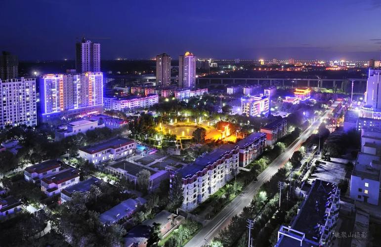 这里是兵团红星璀璨疆东门户第十三师新星市欢迎您