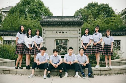 美翻了苏州校服大比拼谁是校园里最靓的仔