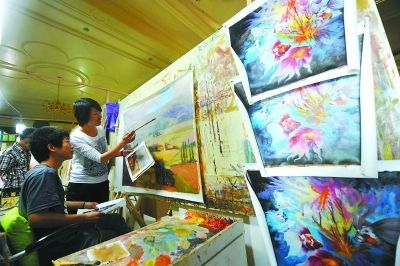 莆田油画三笔绘就新蓝图全球约30的油画产自莆田