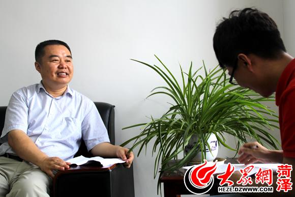 钟国栋:把信仰凝聚在"菏泽精神"的旗帜下