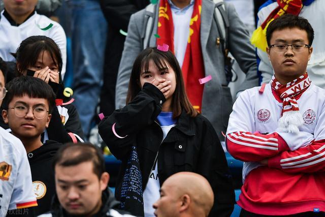 中国足球队收到请回答