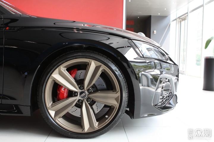 奥迪a5的终极进化版-rs5黑武士 黄金大宝剑