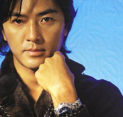 主要演员:  《古惑仔》这部电影由同名漫画改编,郑伊健饰演的"古惑仔