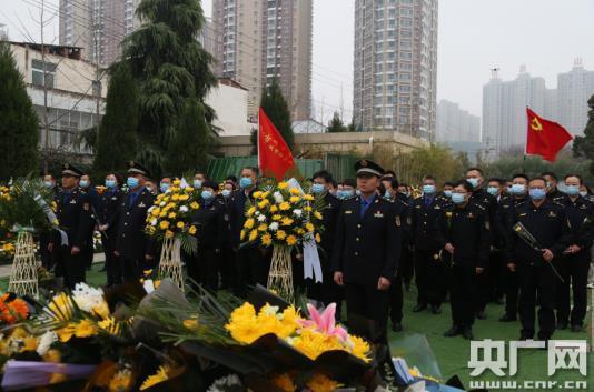 漯河市城市管理局举行惦念烈士王焯冉活动