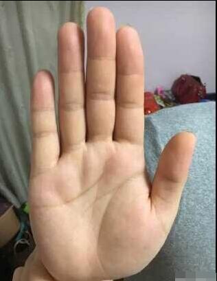 女人手掌有三角形,乃是富贵命格,你有吗?