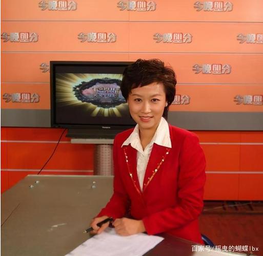 她无锡卫视主持人因意外不幸离世,丈夫至今未娶,一直