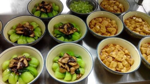 供养南宫一寺庙的一百零八道净素菜品