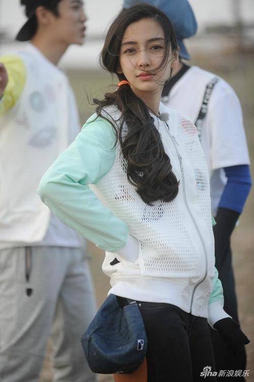 跑男4迎收官 baby成唱歌担当惹观众爆笑