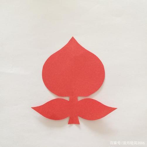 幼儿园简单剪纸,用一张纸剪出一个桃子的方法
