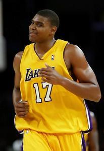 安德鲁·拜纳姆