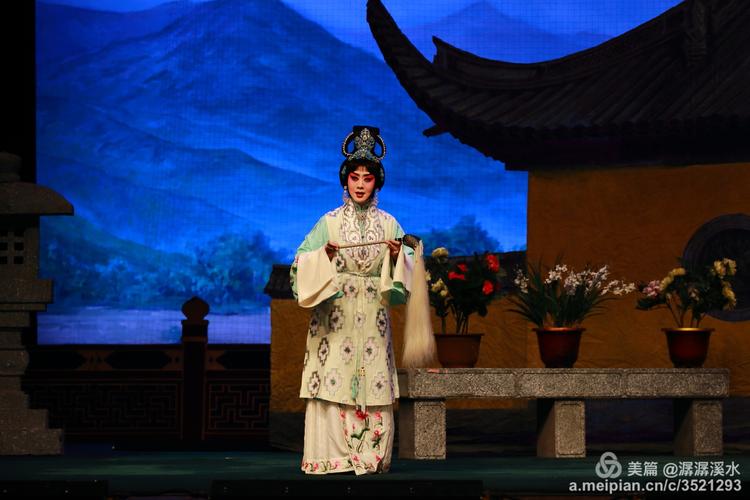传统京剧《太真外传》剧照～由于魁智,李胜素主演.
