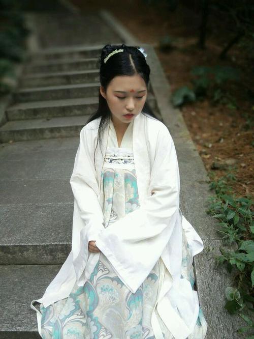 穿汉服有男票住观女道童的日常贴吧摘选