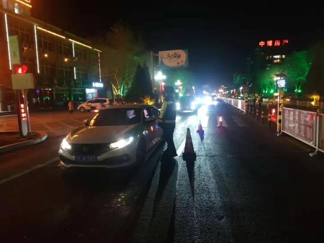 沙坡头区交警四大队