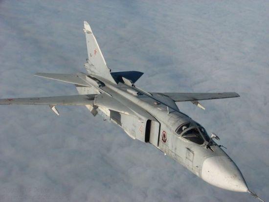 资料图:俄军苏24战斗轰炸机.