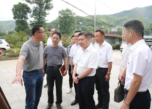 △沈铭权在安吉县杭垓镇大坑村,缫舍村,七管村调研