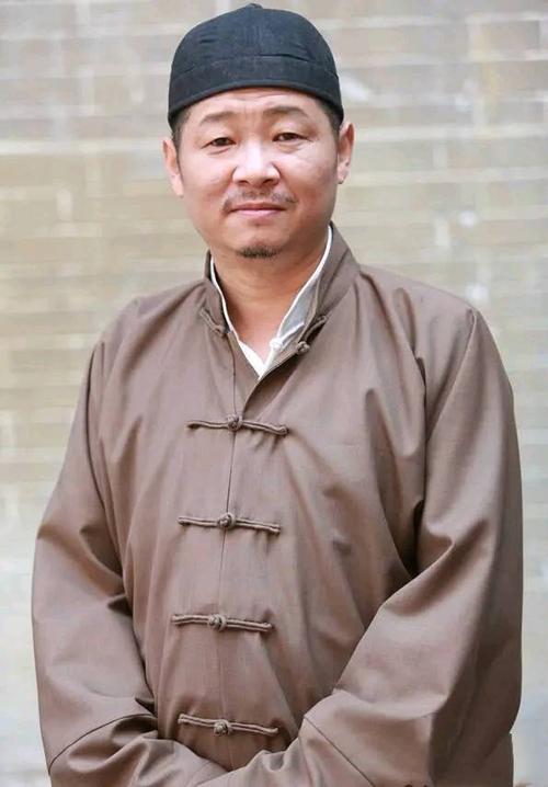 是否记得"三德子"赵亮?从娱乐圈转型养鸡创业,事业感情双丰收