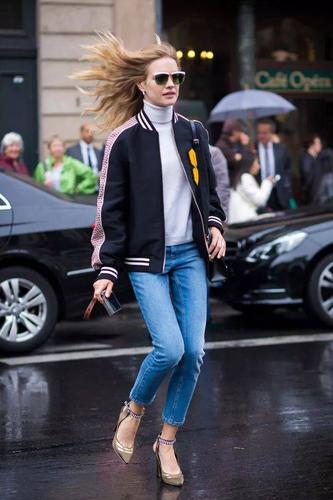 36岁的"水果娜"跑半马,登封面,还是5个孩子的妈,时尚帝国的"太子妃"