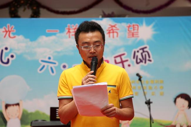 园区星港学校,苏州市实验小学,艾哲罗乐队共同为大家献上了一台精彩的
