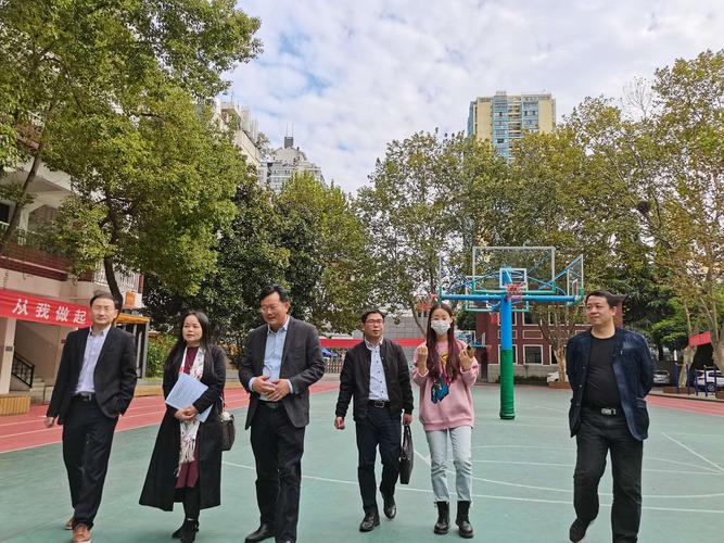 武汉市解放中学迎接市级心理健康教育合格校评估检查