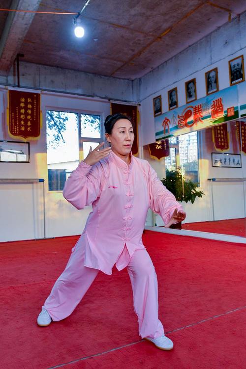 太极情怀 青年武术家黄文彬先生及弟子习练太极拳纪实