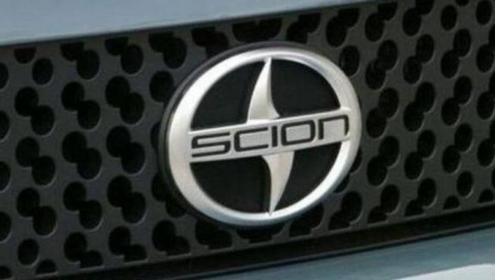 王冠车牌标志是什么车皇冠的车标是什么车