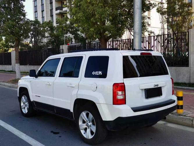 jeep自由客二手车_吉普怎么样_suv_运动_汽车_汽车介绍