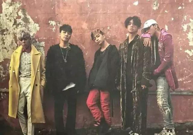 杨贤硕公然yg新办公楼模子vip:有一块砖是为bigbang砸
