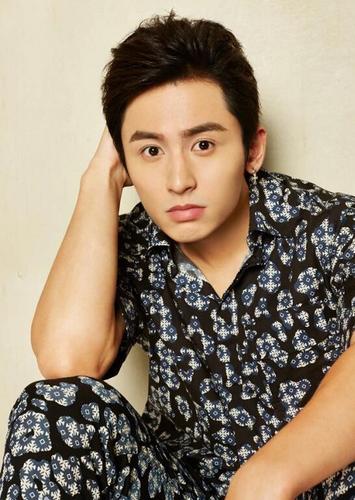 张哲瀚个人简介资料,张哲瀚家世背景介绍(一分钟了解详情)