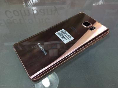 三星note5玫瑰金色港货出来了,先来一睹为快