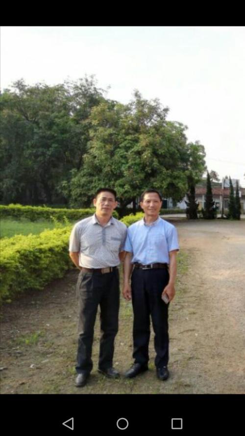 恵州潼湖军垦农场战友合影