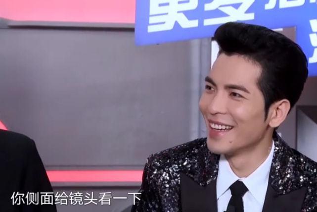 齐秦退出我们的歌惹争议萧敬腾发型太拉风被薛之谦怀疑藏鞋垫