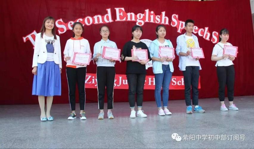 练习老师们认真指导还有台前幕后的工作人员为了孩子们能够在干净的