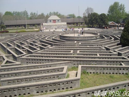 山海关老龙头景区八卦阵海神庙