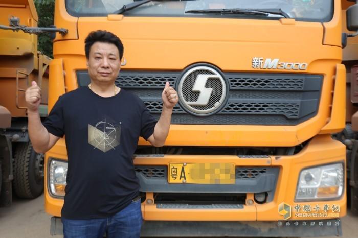 20年坚持使用为何陕汽德龙自卸车独得李兴农盛宠