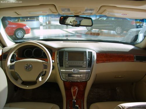 君越 别克 君越 2008款 后排向前 图片