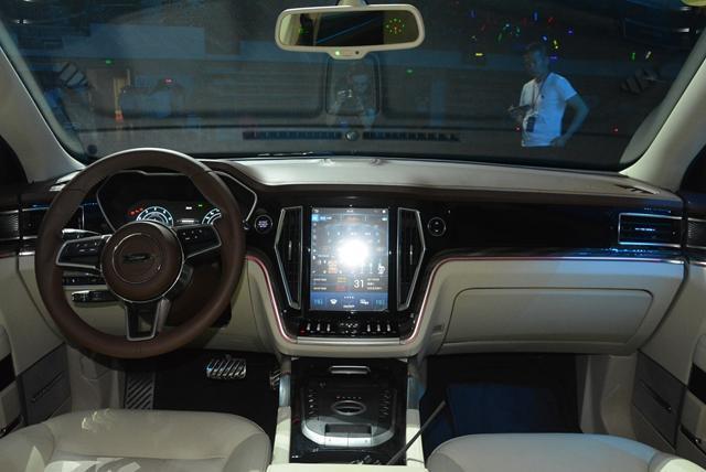 众泰t700新车原价多少众泰z700怎么样