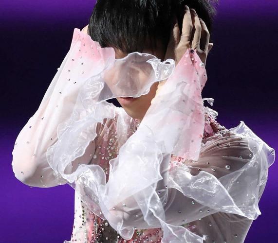yuzullbeback羽生结弦写真集20182019dancinontheedge2