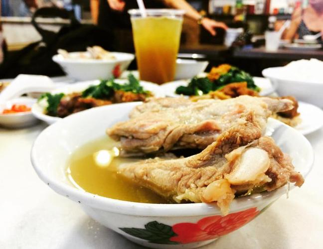 生活 从香港到台湾,从马来西亚到新加坡,肉骨茶bak kut teh在每个国家