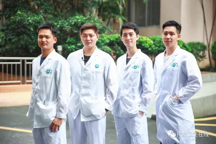 刷爆朋友圈的男护士视频原来这么拍出来一大波帅气硬照来袭