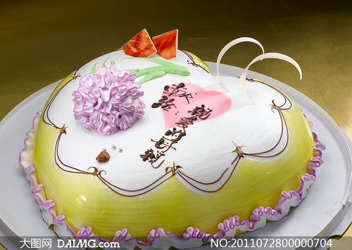 心形单层生日蛋糕摄影图片