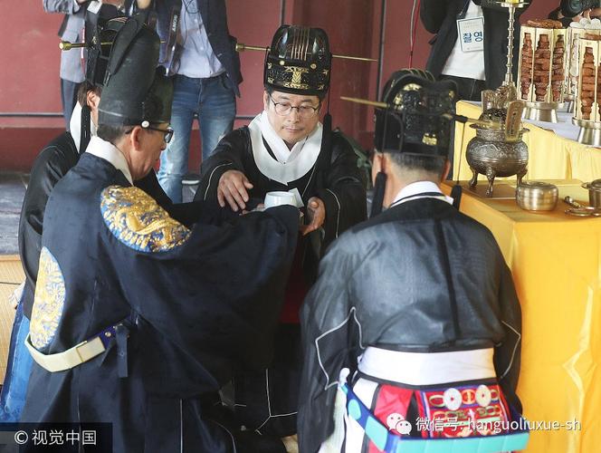 韩国举行世宗大王诞辰620周年祭典