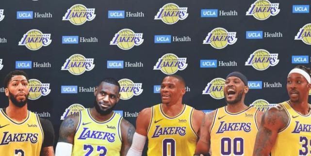 如果拥有这样一套豪华的阵容,勇士队完全有实力在西部突出重围.