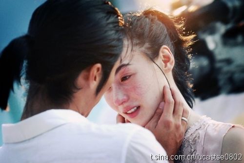 谢霆锋下跪求婚张柏芝过程曝光 婚戒玩惊喜