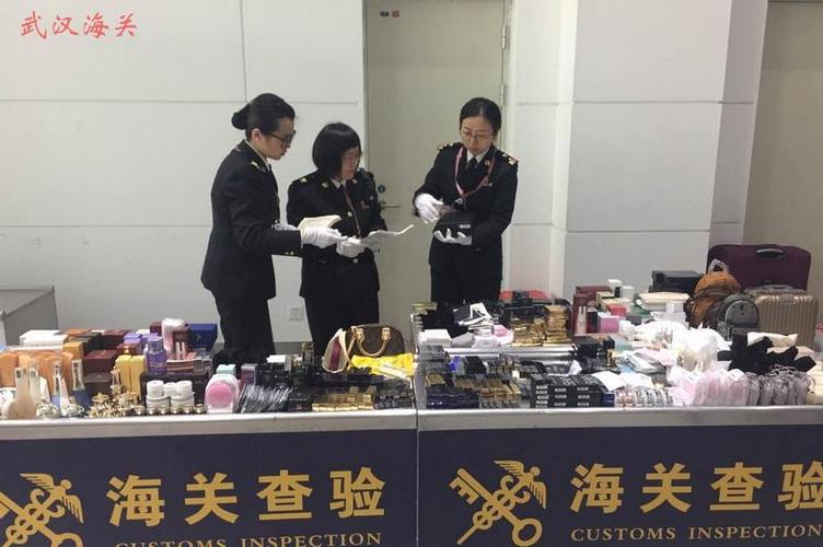 机场海关查获3起旅客携带超量应税物品入境未申报案