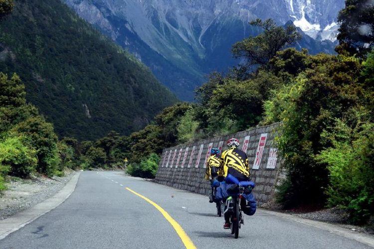 中国最长国道:全长5476公里,号称中国最美如今深陷